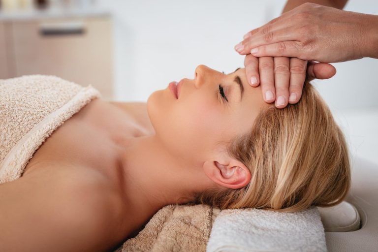 Klassische Gesichtsmassage | Balance Wellnessmassagen und Sugaring in Flammersfeld